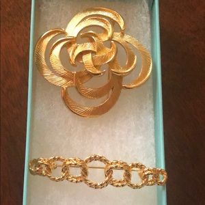 Stunning pin set: Monet & Trifari PLUS  EXTRAS!